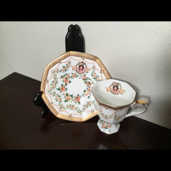 Avon EXCLUSIVE LUXURY VINTAGE TEA CUP 1994 - Picture 5 of 7